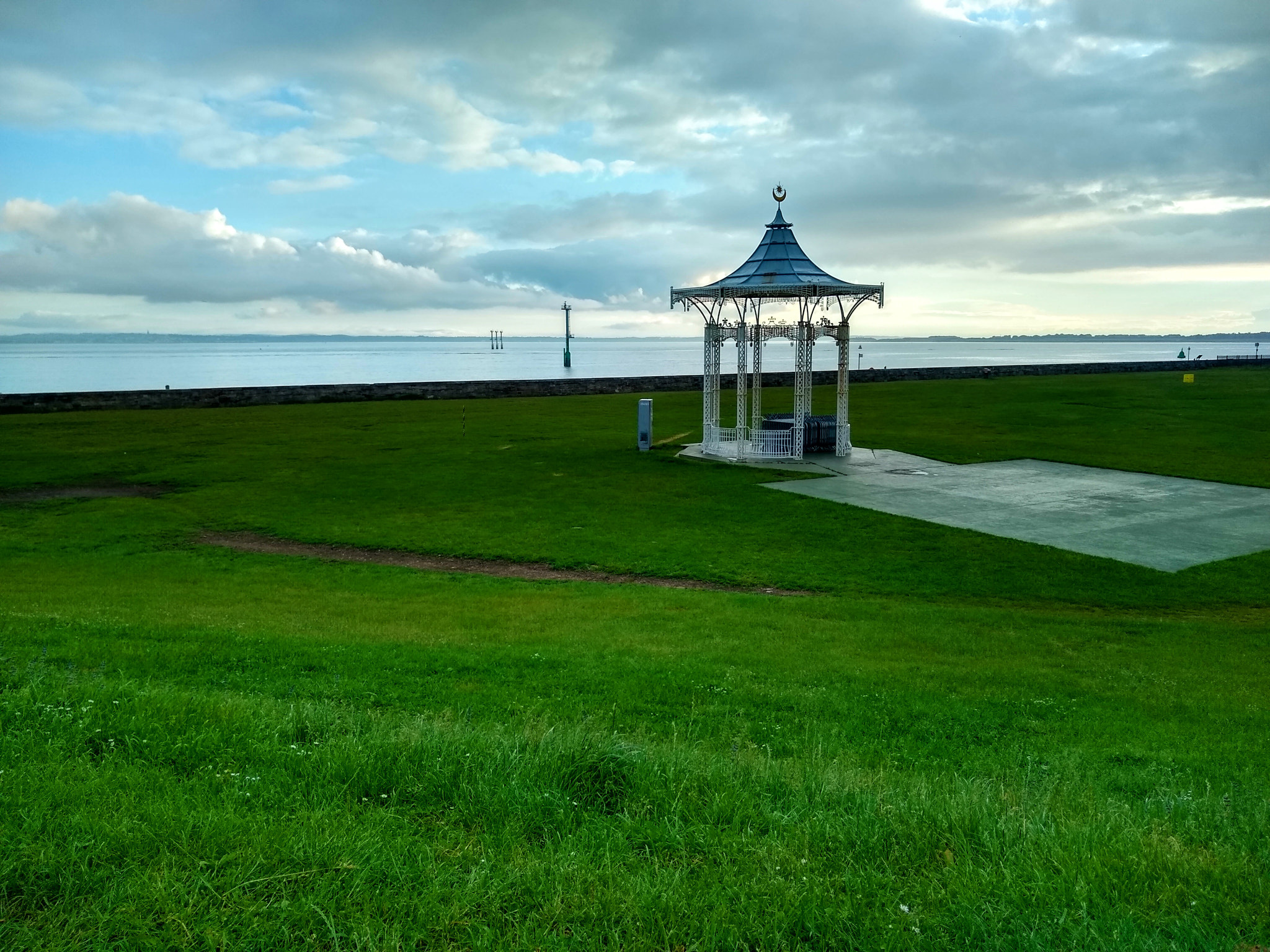 Motorola moto g(6) sample photo. The bandstand photography