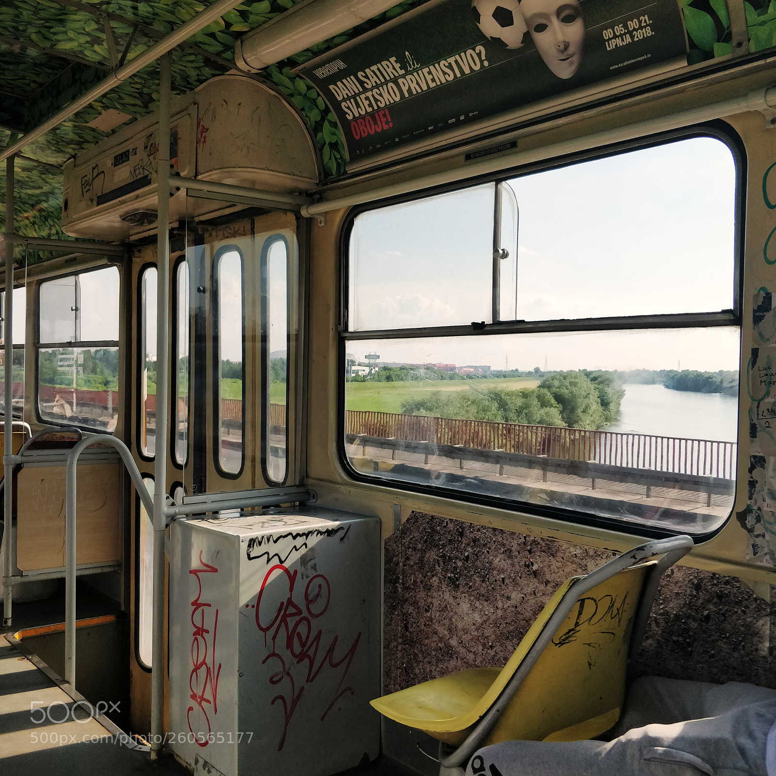 OnePlus 5 sample photo. Zagreb tram photography
