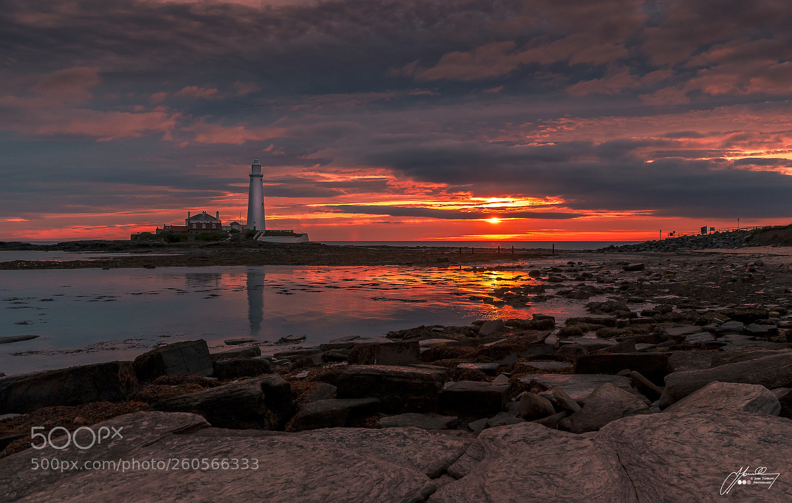 Nikon D700 sample photo. St mary's lighthouse photography