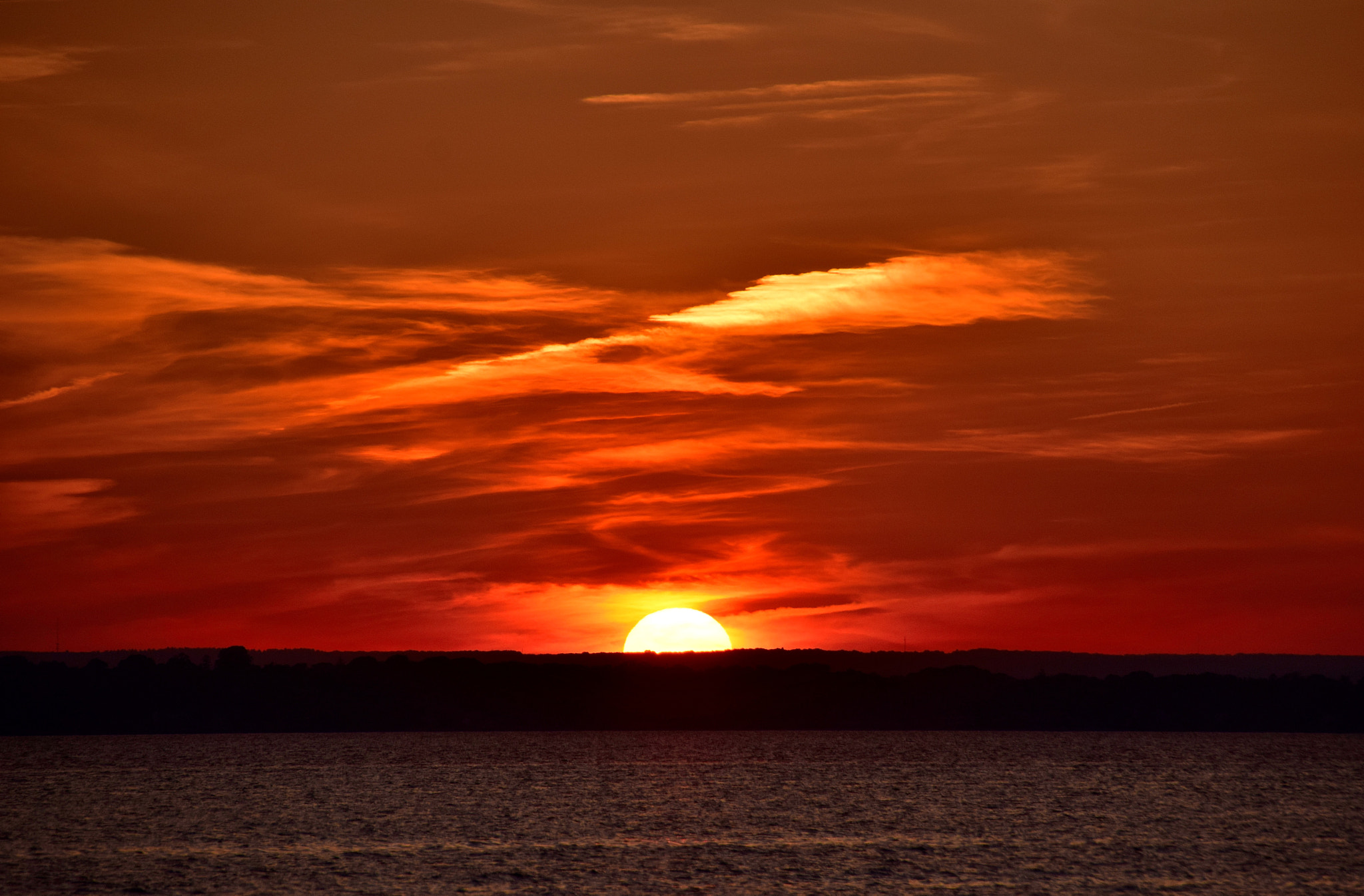 Sigma 18-250mm F3.5-6.3 DC Macro OS HSM sample photo. Burning sky photography