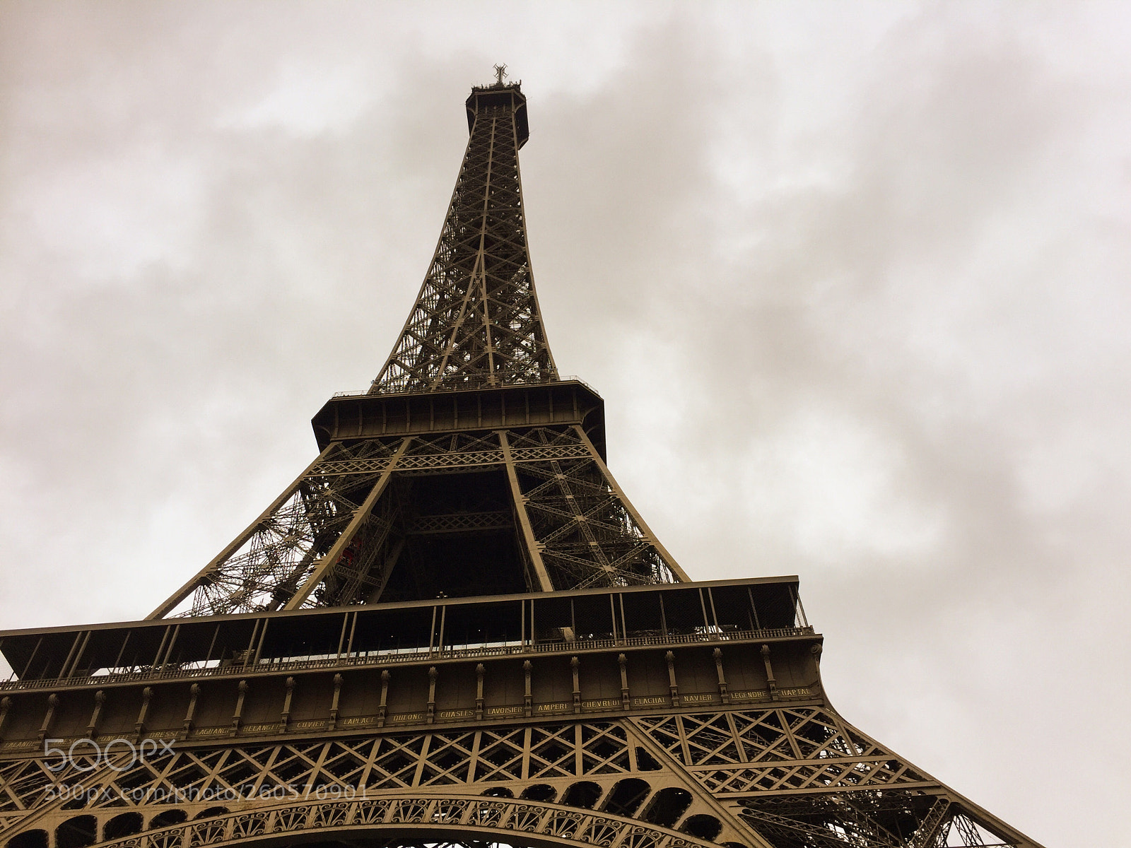 Apple iPhone 6 sample photo. Eiffel tower photography
