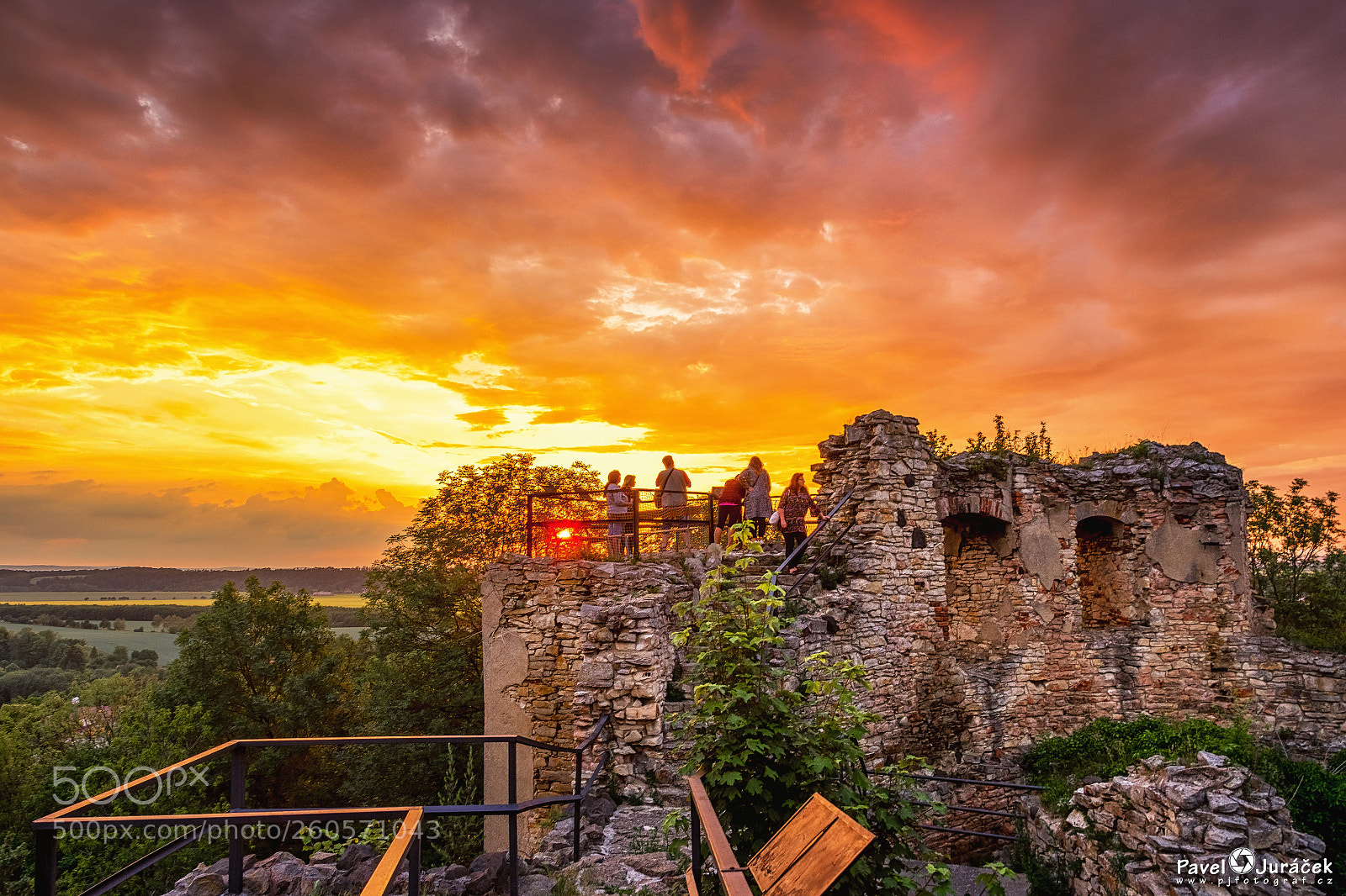 Nikon D5600 sample photo. Noc na košumberku ... 001. photography