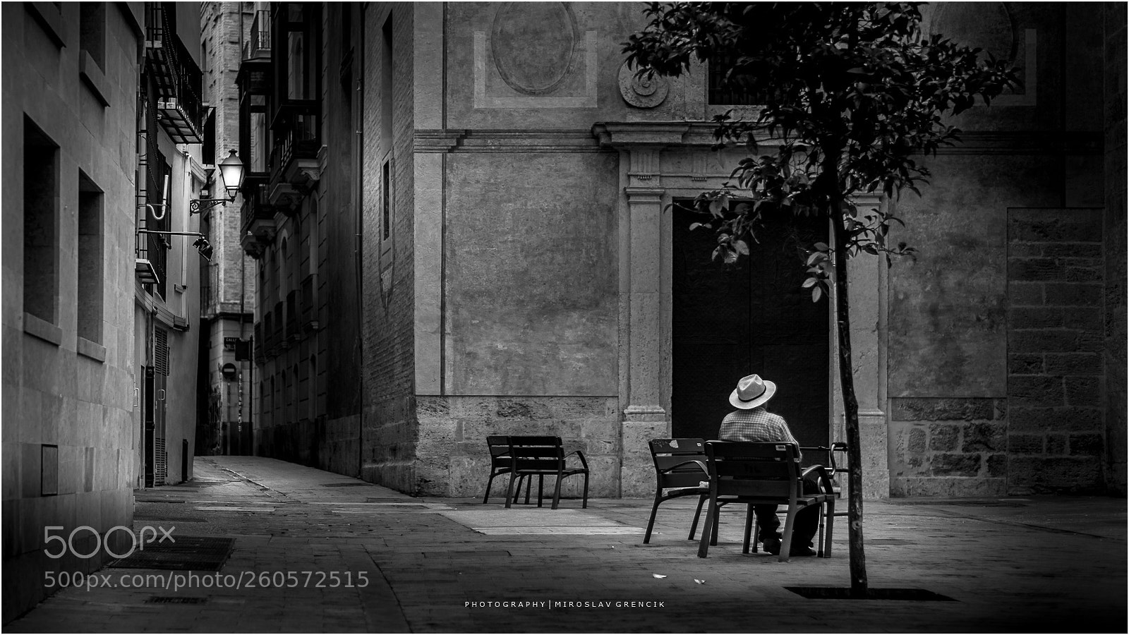 Nikon D610 sample photo. Sitting man in the photography