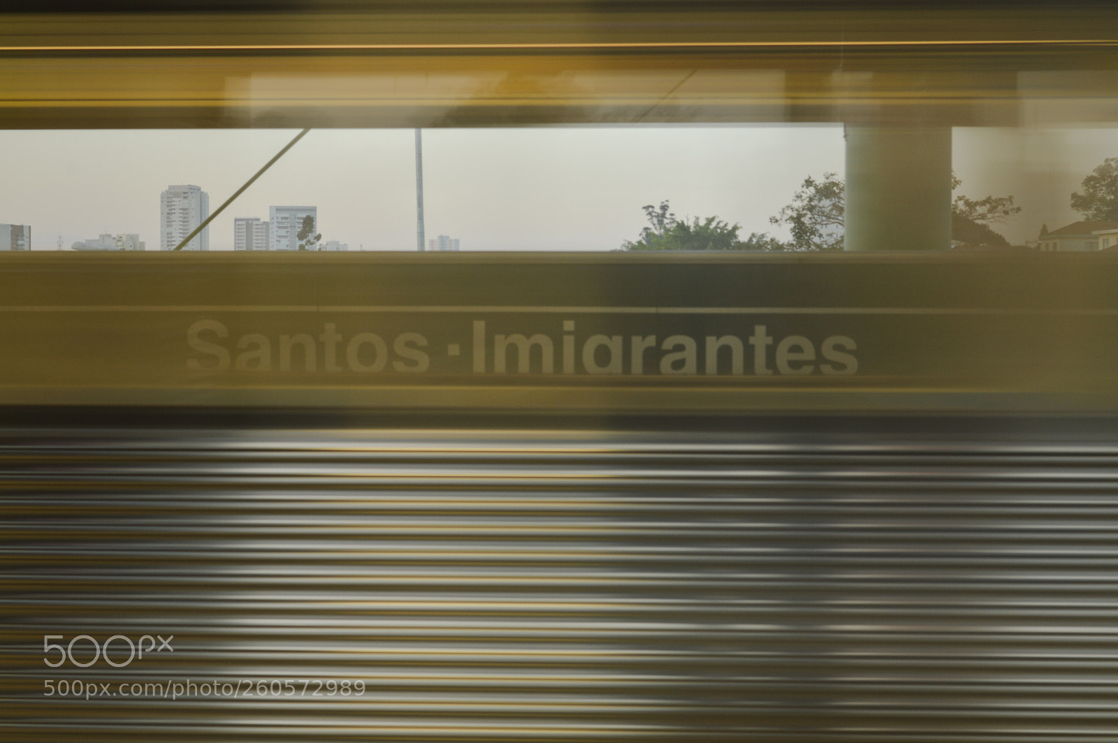 Nikon D3200 sample photo. Sbway photography