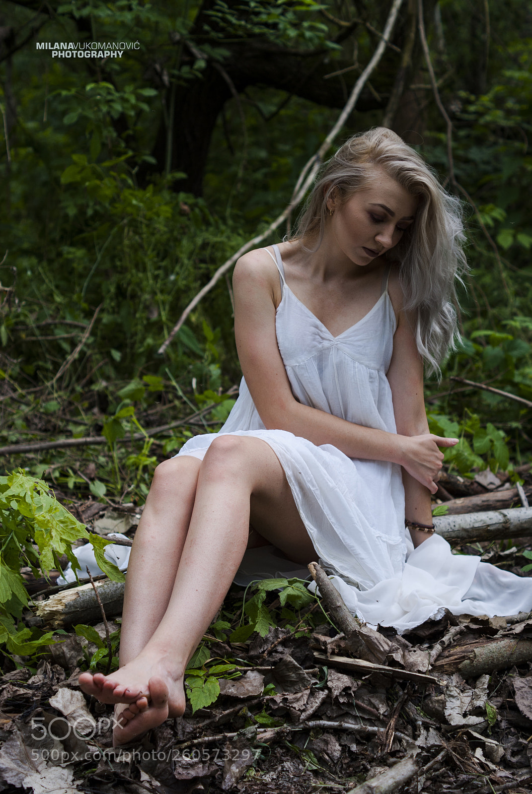 Sony Alpha DSLR-A200 sample photo. Lady of the wood photography