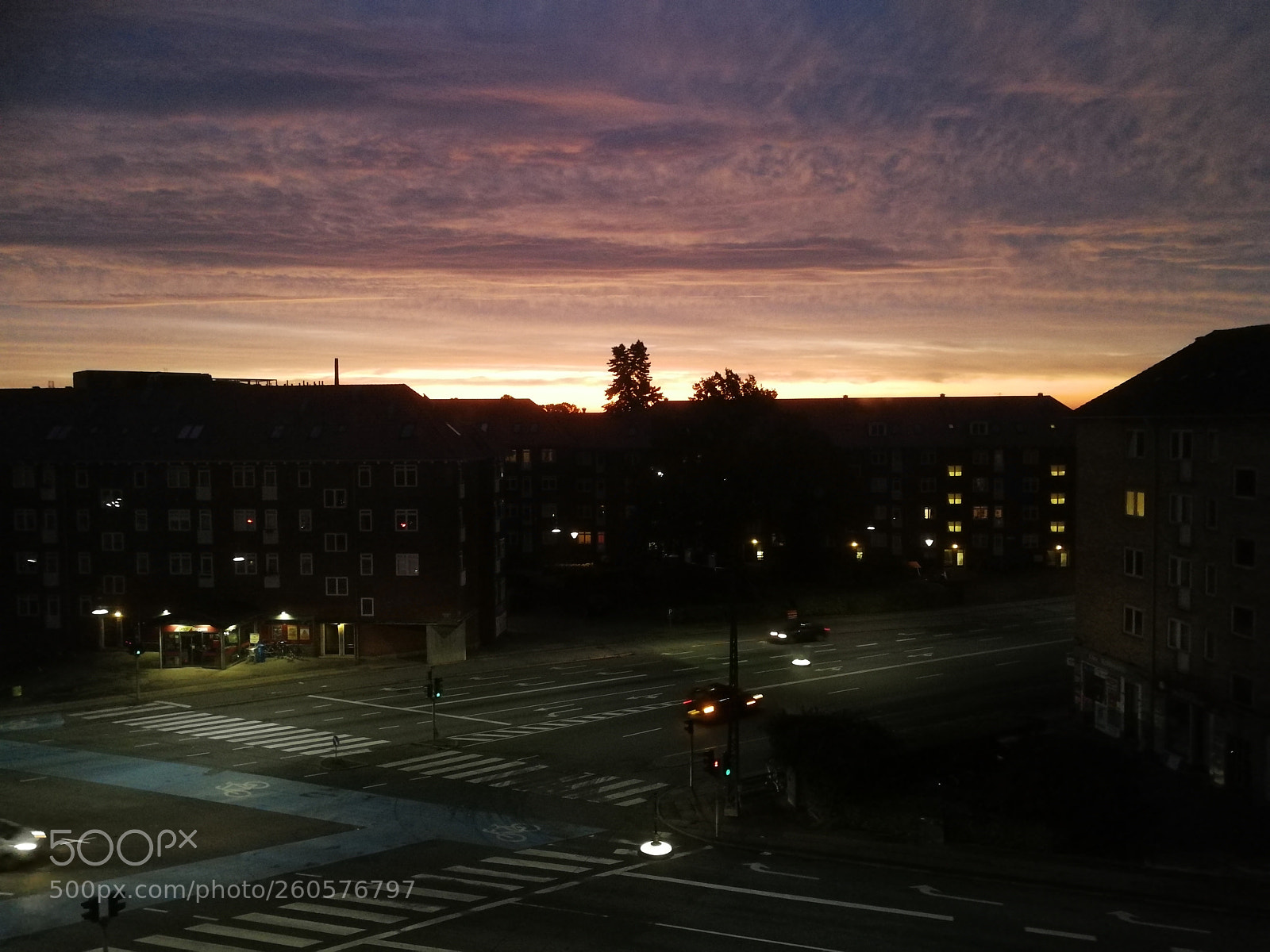 HUAWEI P10 sample photo. Purple sky photography