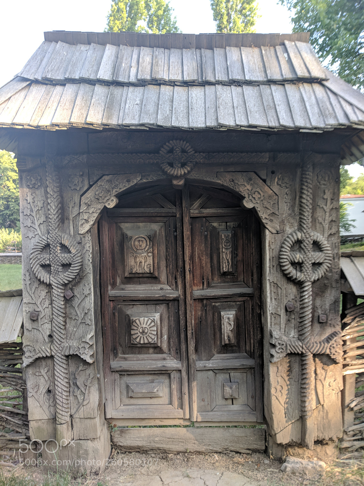 Xiaomi Mi A1 sample photo. Door photography