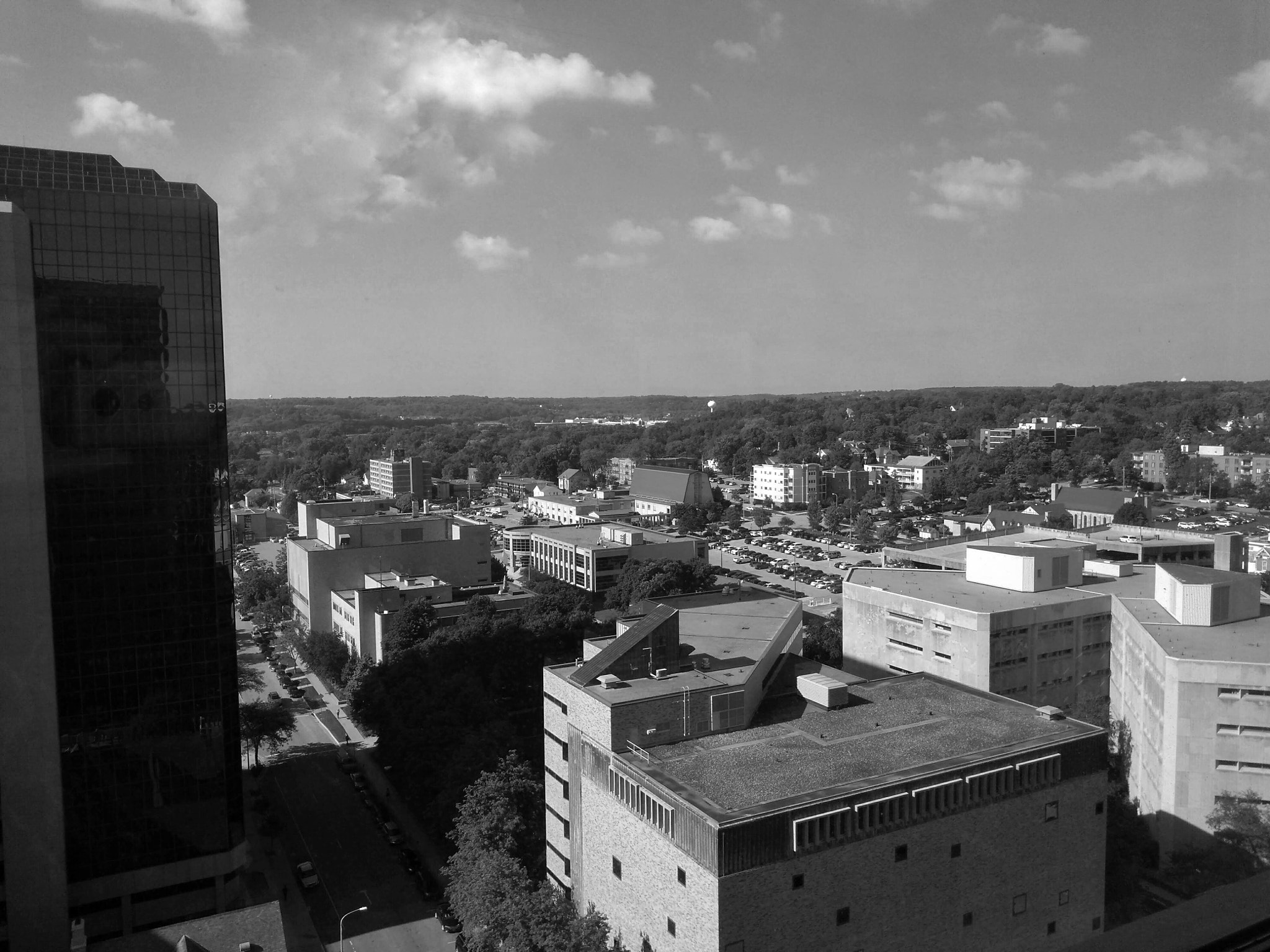 Motorola Moto E (4) Plus sample photo. View from the skywalk to mayo building  photography