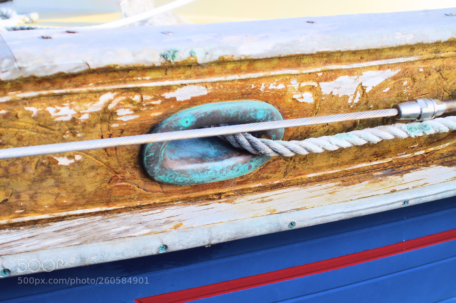 Nikon D5000 sample photo. Bronze and teak and photography