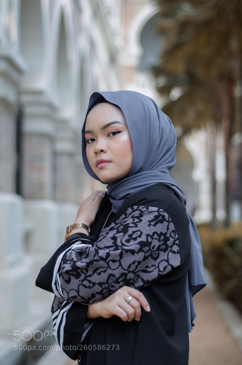 Nikon D5100 sample photo. Her photography