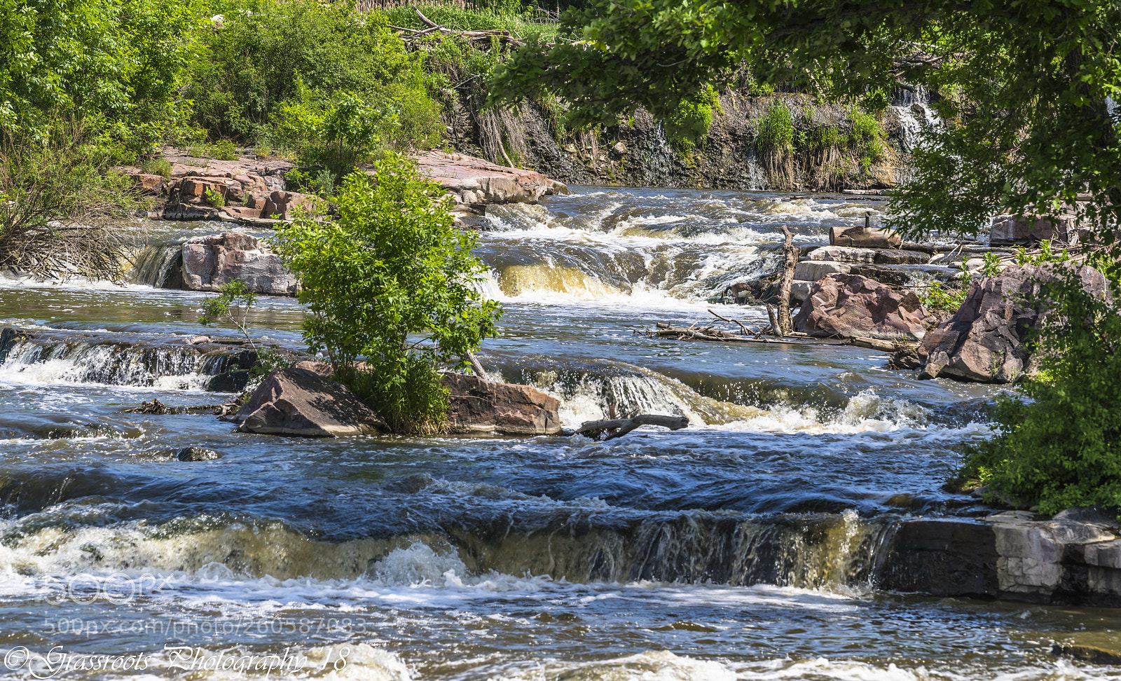 Nikon D850 sample photo. Falls in the shade photography