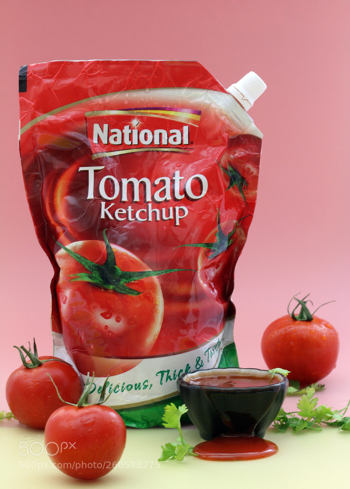 Canon EOS 1200D (EOS Rebel T5 / EOS Kiss X70 / EOS Hi) sample photo. National tomato photography