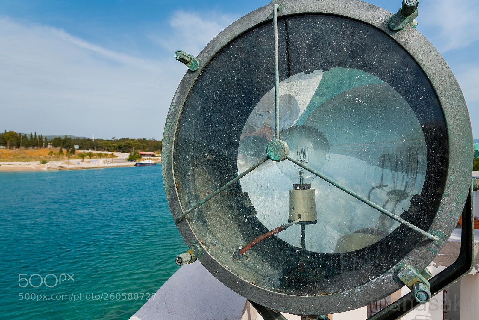 Nikon D750 sample photo. The searchlight photography