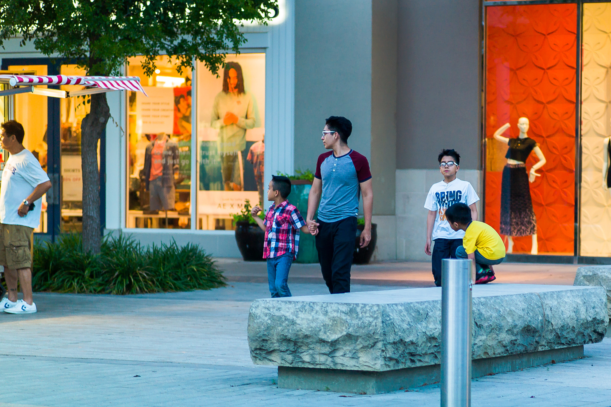 Leica M9 sample photo. Walking photography