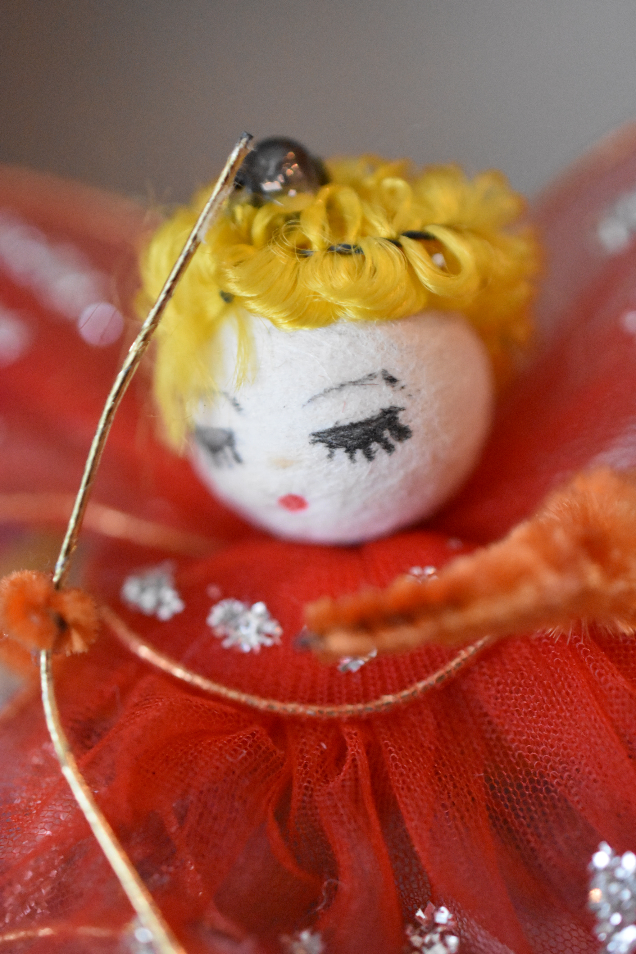 Nikon AF-S DX Micro Nikkor 40mm F2.8 sample photo. On a shelf photography