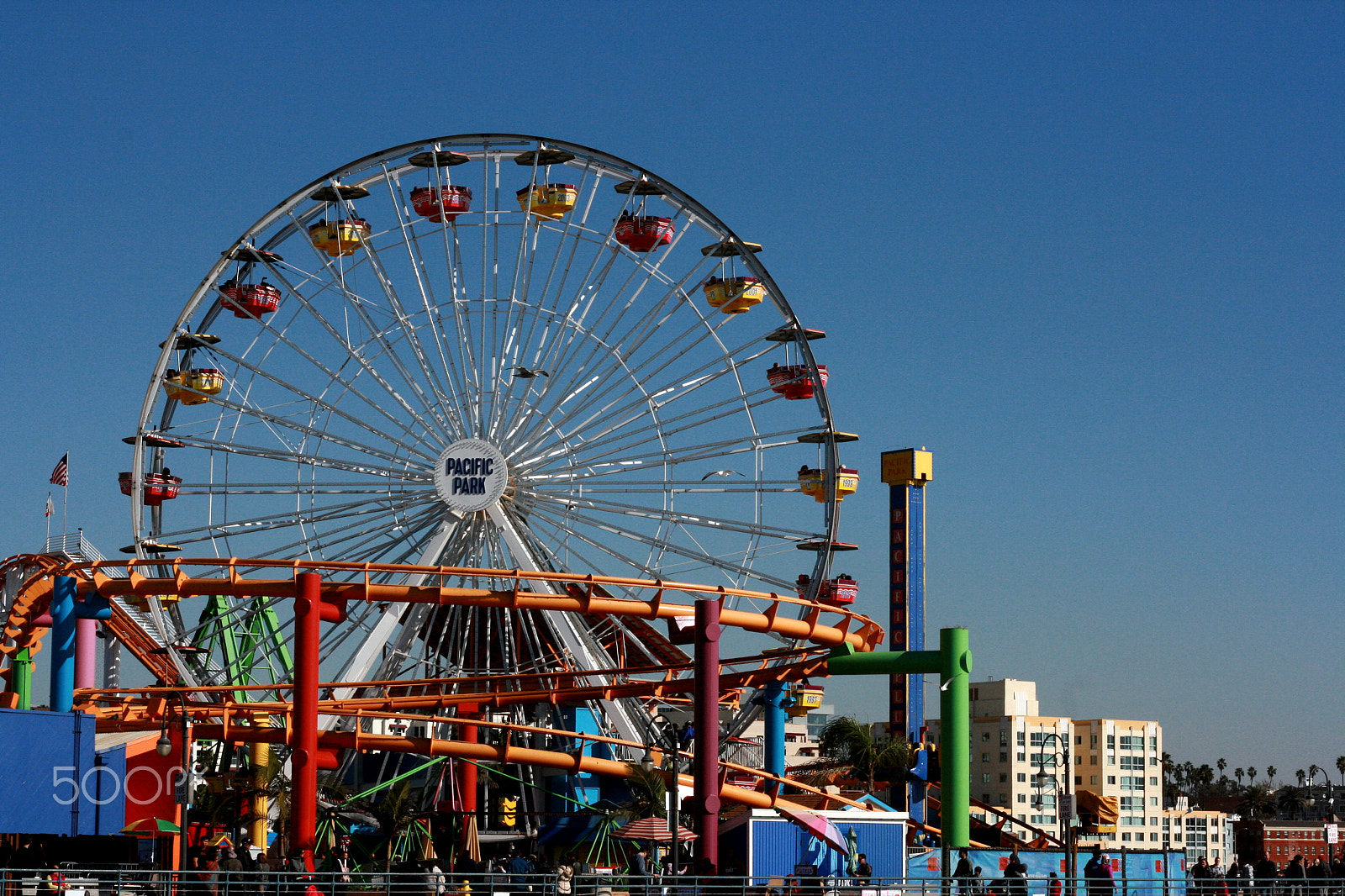 Canon EOS 400D (EOS Digital Rebel XTi / EOS Kiss Digital X) sample photo. Santa monica pier, ferrish wheel photography