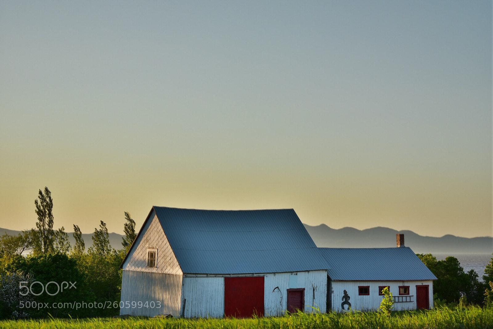 Nikon D7200 sample photo. Sunset on barn photography