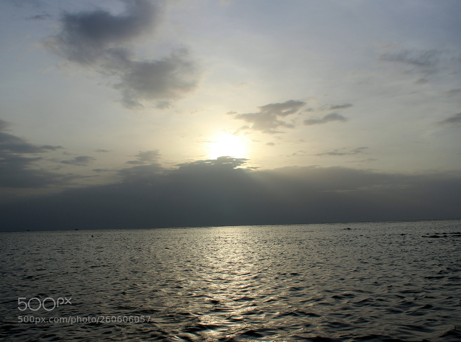 Canon EOS 1200D (EOS Rebel T5 / EOS Kiss X70 / EOS Hi) sample photo. Golden sky photography