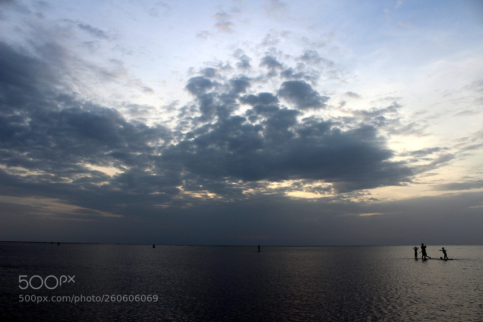 Canon EOS 1200D (EOS Rebel T5 / EOS Kiss X70 / EOS Hi) sample photo. Golden sky photography