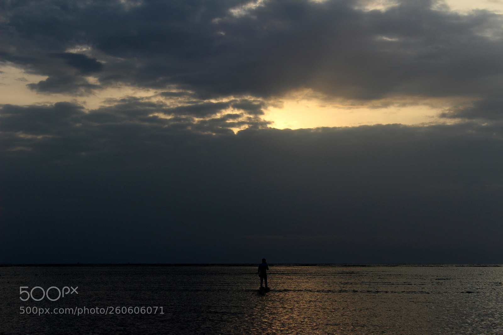 Canon EOS 1200D (EOS Rebel T5 / EOS Kiss X70 / EOS Hi) sample photo. Golden sky photography