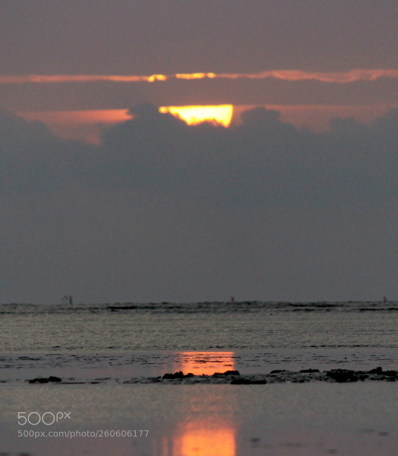 Canon EF-S 55-250mm F4-5.6 IS II sample photo. Golden sky photography