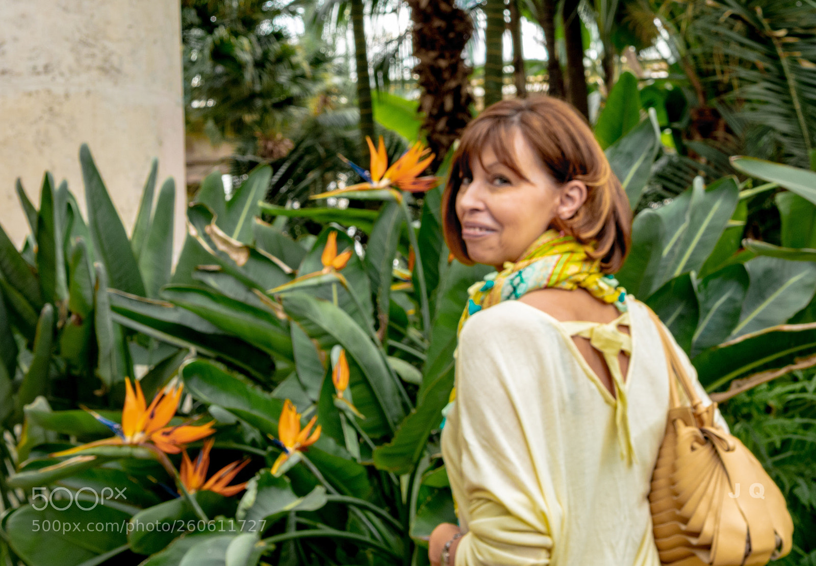Panasonic Lumix DC-G9 sample photo. Green and yellow photography