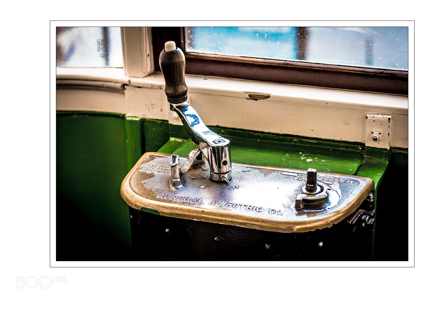 Nikon D5 sample photo. Handle photography