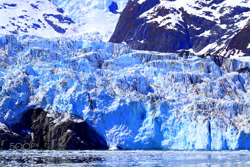 Canon EOS 200D (EOS Rebel SL2 / EOS Kiss X9) sample photo. Surprise glacier photography