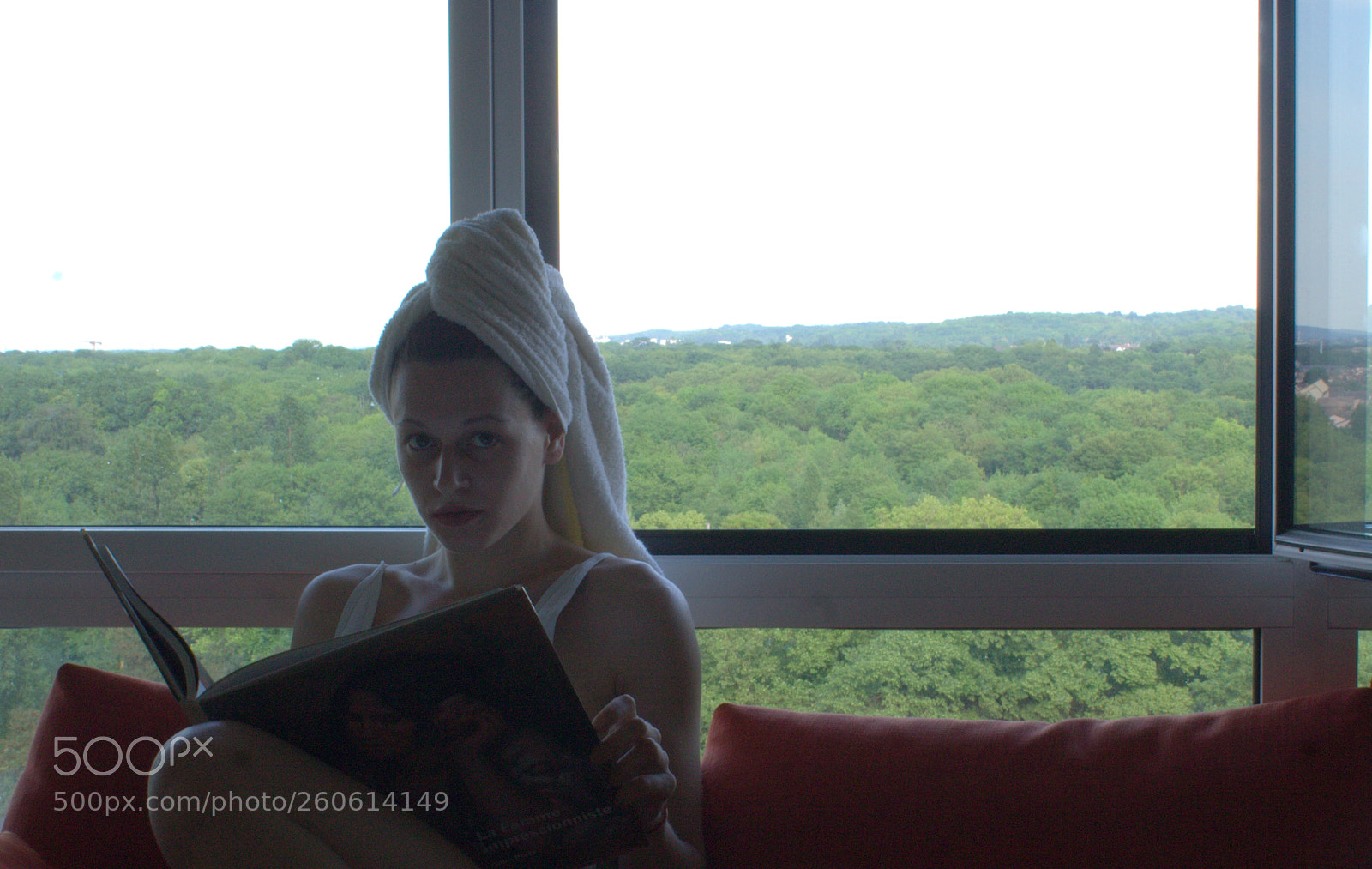 Canon EOS 1100D (EOS Rebel T3 / EOS Kiss X50) sample photo. In her natural habitat photography