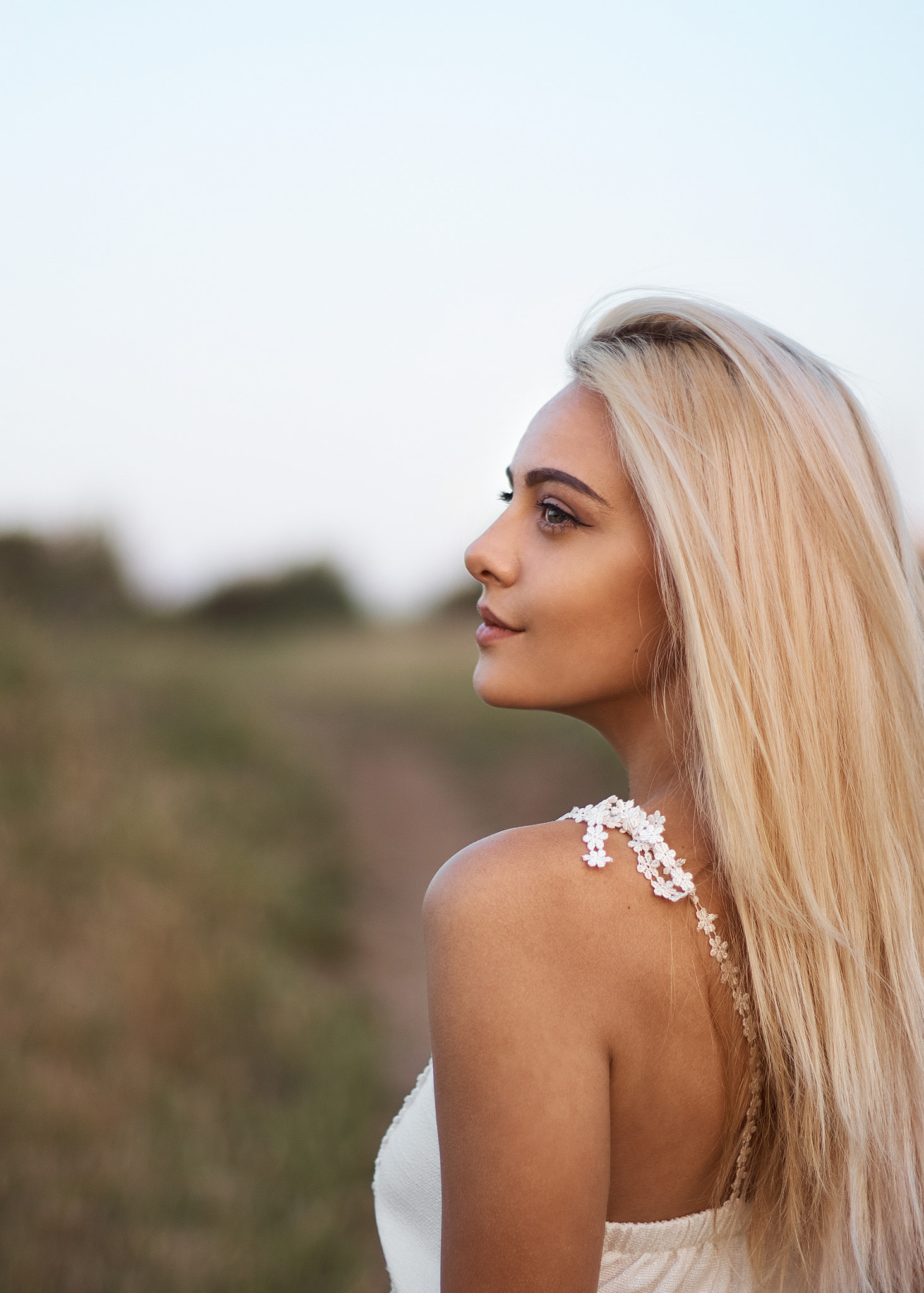 Canon EOS 700D (EOS Rebel T5i / EOS Kiss X7i) + Canon EF 50mm F1.4 USM sample photo. Alexandra shooting photography