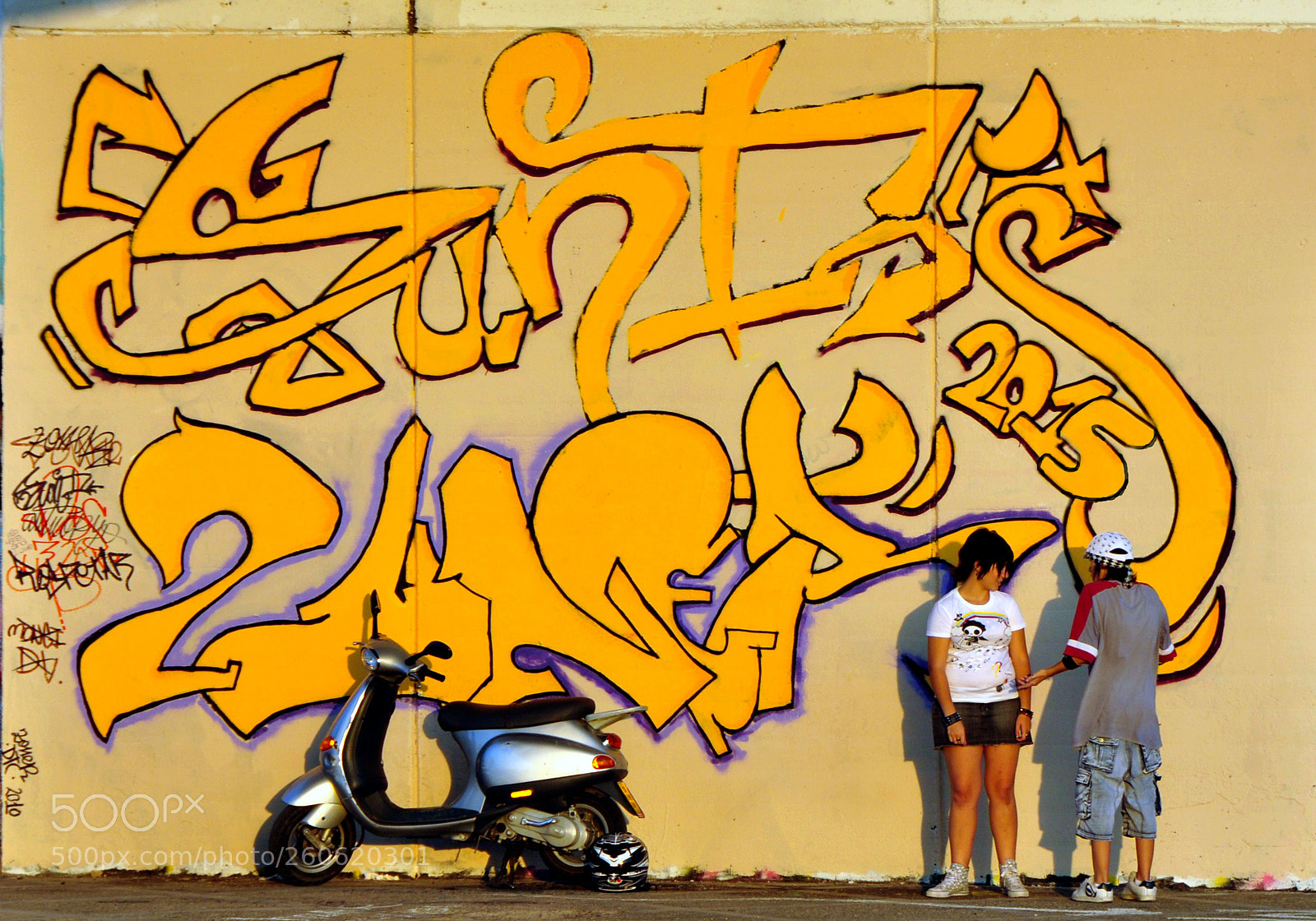 Nikon D90 sample photo. Spanish graffiti photography