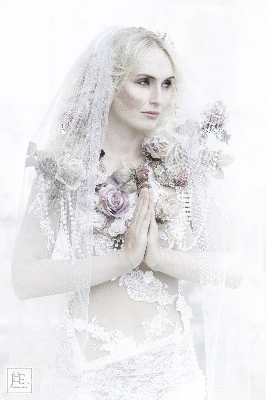 Canon EOS 5D Mark II sample photo. Madonna photography