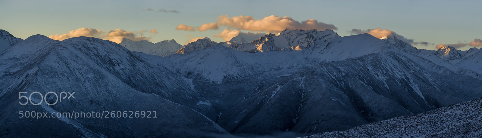 Nikon D3S sample photo. The morning of gongha photography