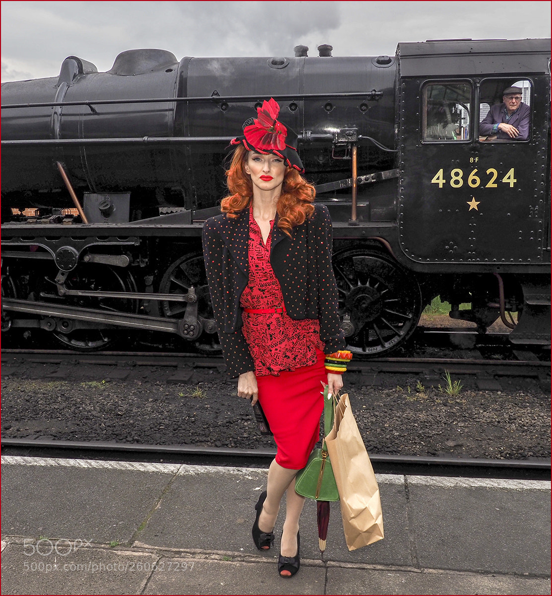 Olympus OM-D E-M1 Mark II sample photo. 1940s great central railway photography