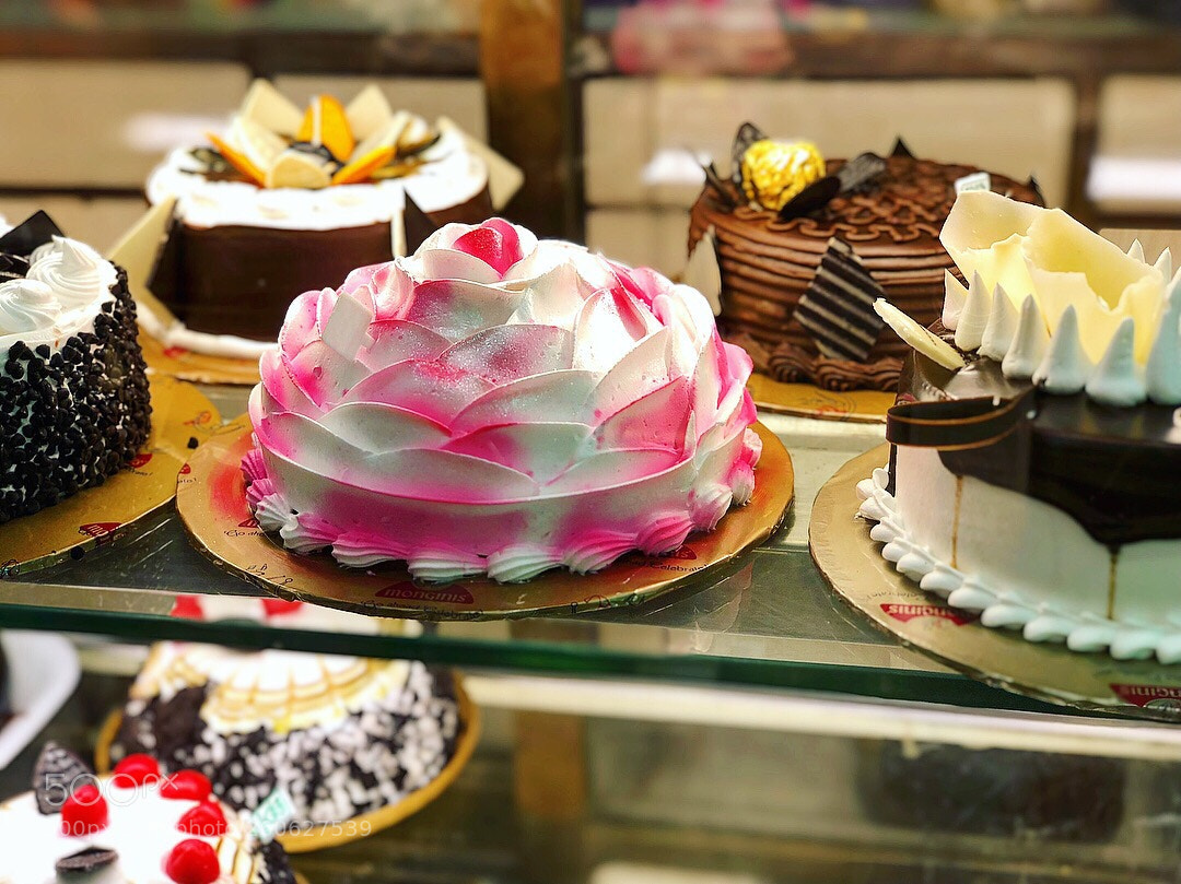 Apple iPhone X sample photo. Cake photography