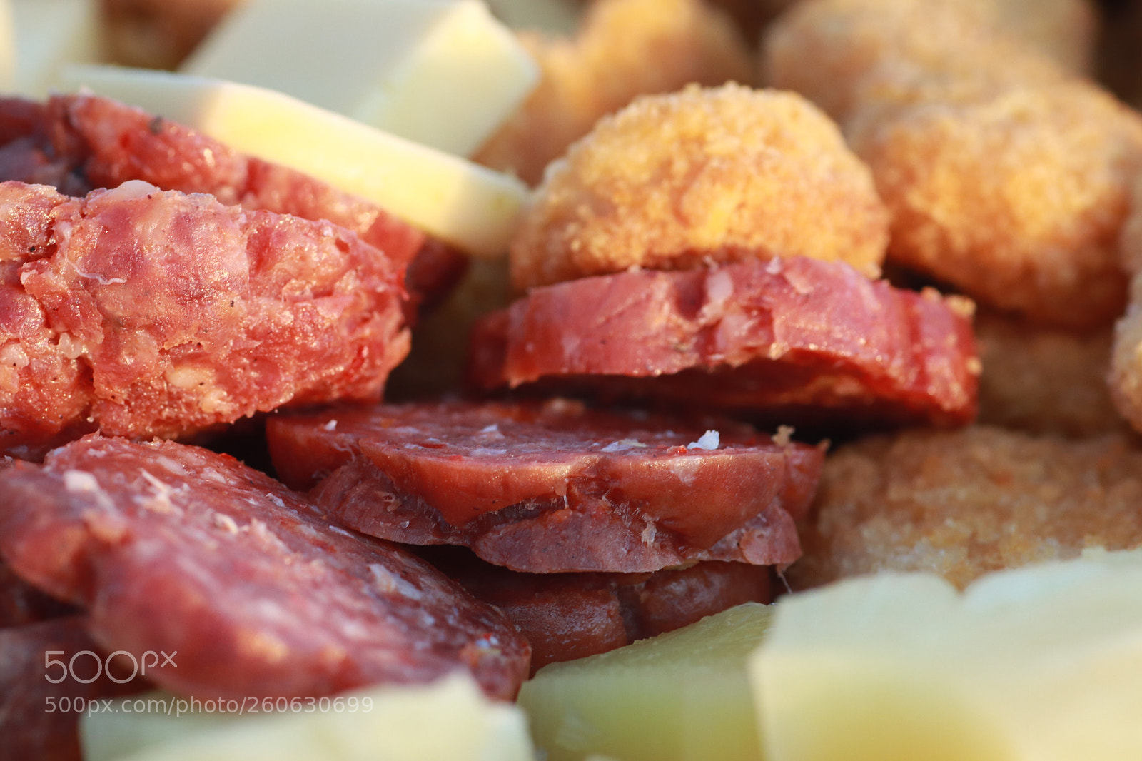 Canon EOS 77D (EOS 9000D / EOS 770D) sample photo. Salami photography