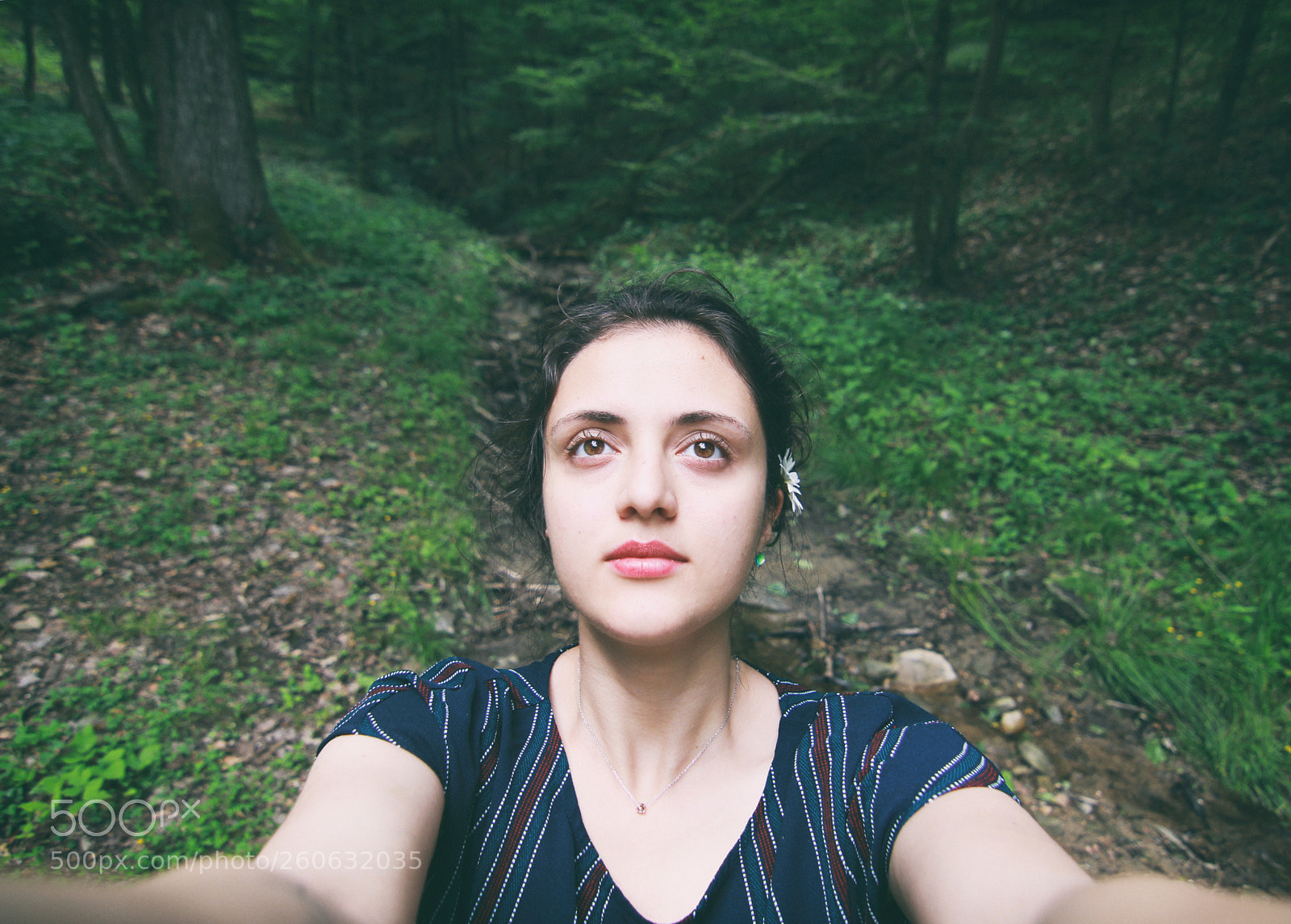 Canon EOS 550D (EOS Rebel T2i / EOS Kiss X4) sample photo. Selfie in the forest photography