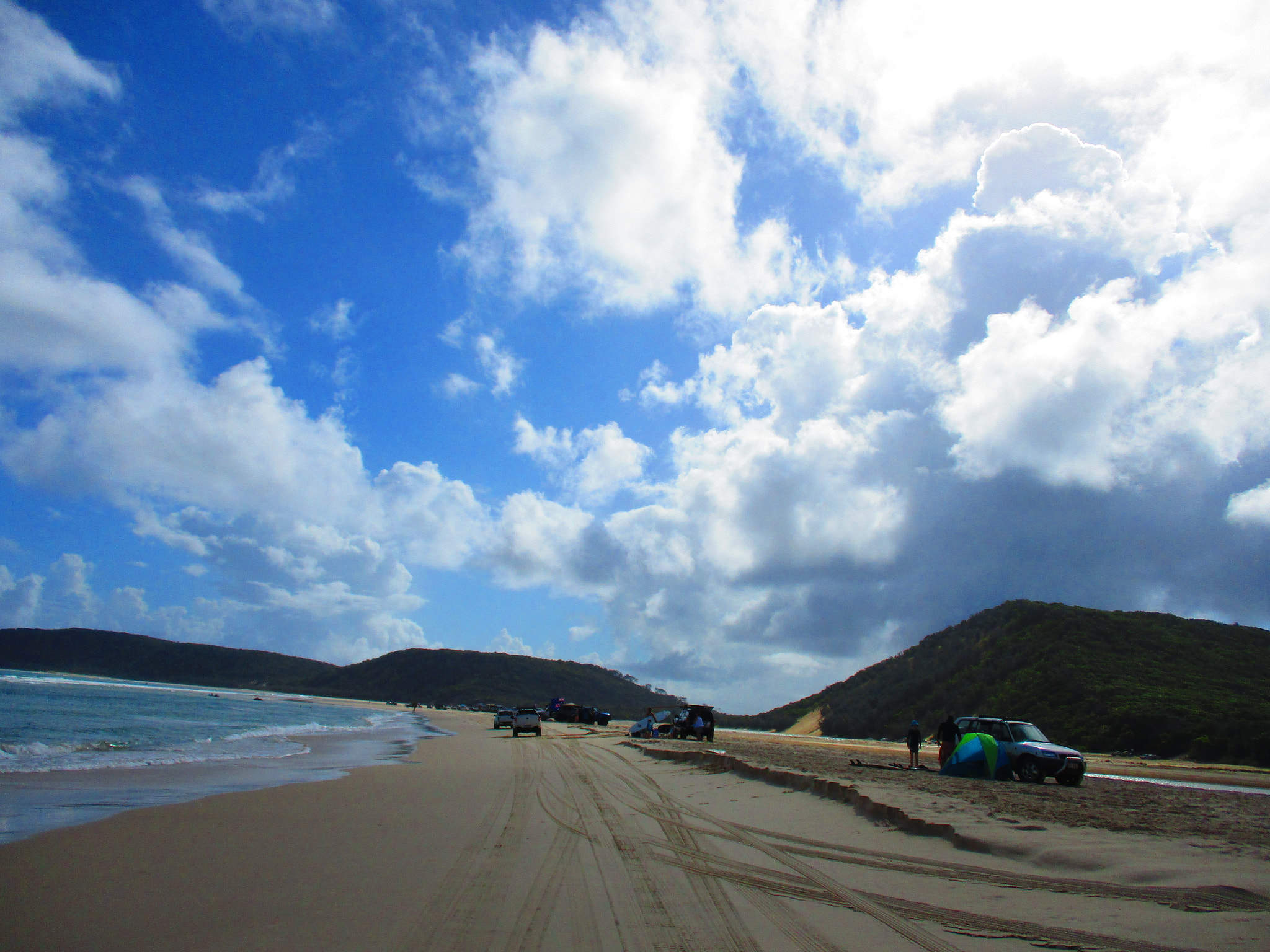 Canon IXUS 185 sample photo. Beach driving photography
