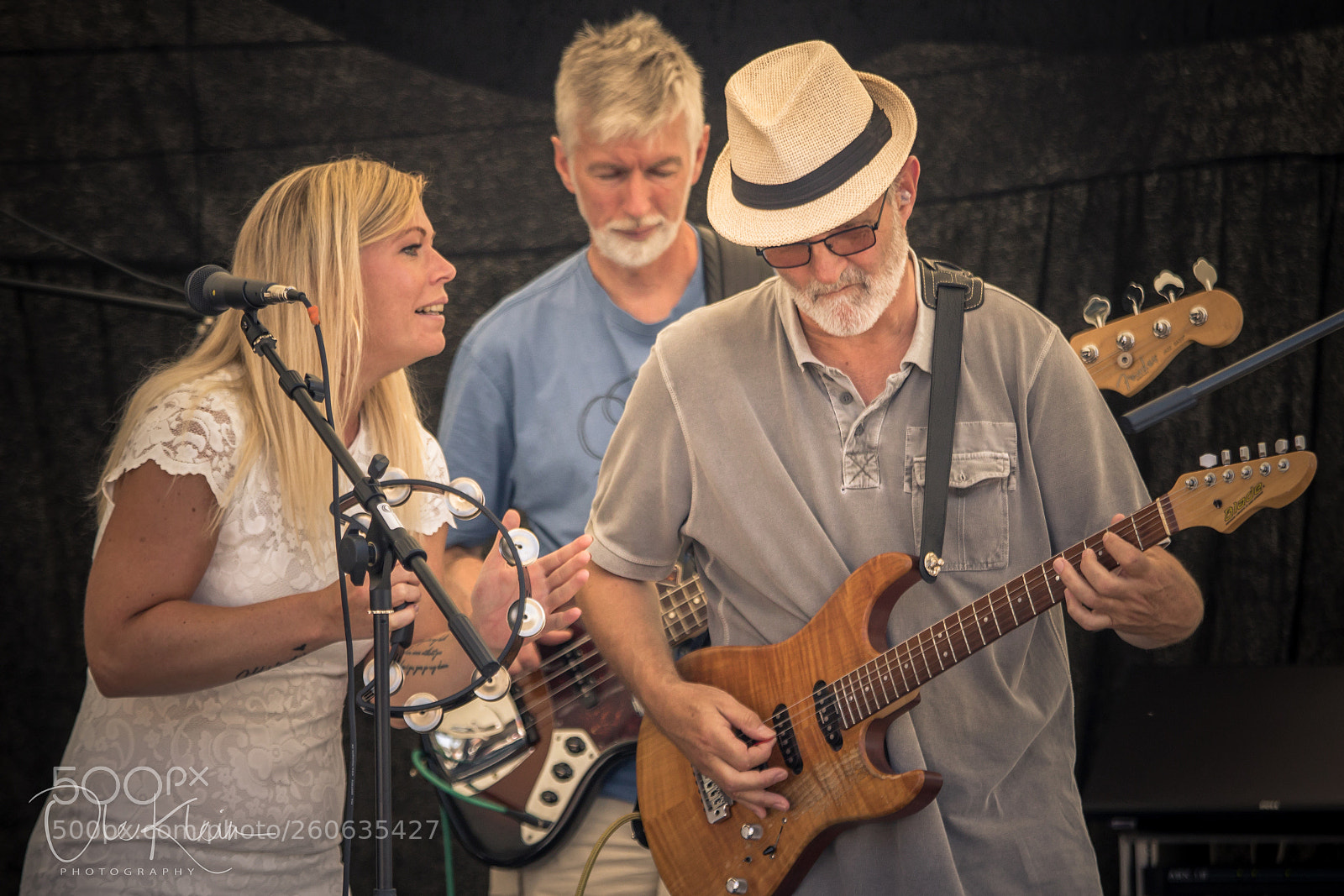 Canon EOS 7D Mark II sample photo. 2nd hands stevning music photography