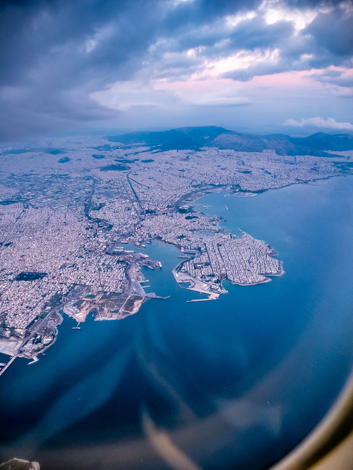 Panasonic Lumix DMC-G7 sample photo. Flight over athens photography