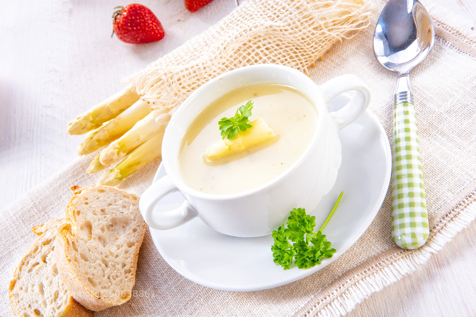 Nikon D810 sample photo. Asparagus cream soup with photography