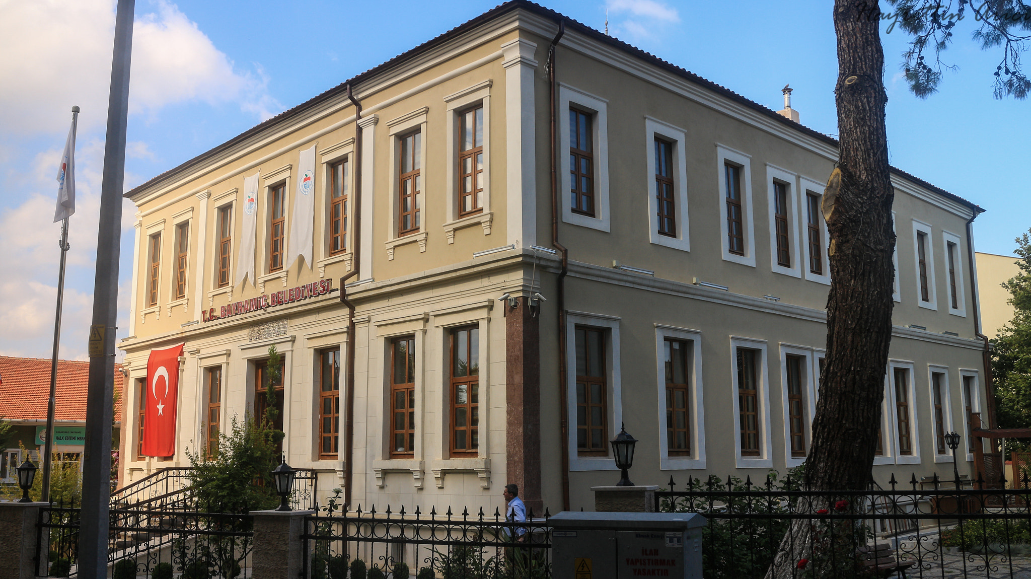Canon EOS M sample photo. Bayramiç belediye binası / bayramic municipal building - Çanakkale photography