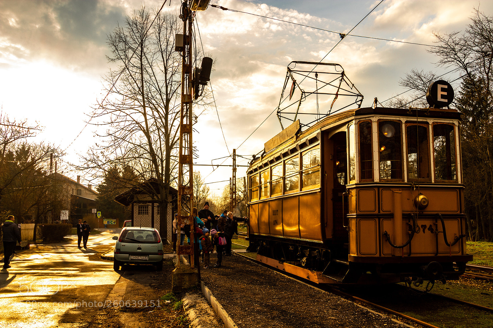 Canon EOS 1300D (EOS Rebel T6 / EOS Kiss X80) sample photo. Old tram photography