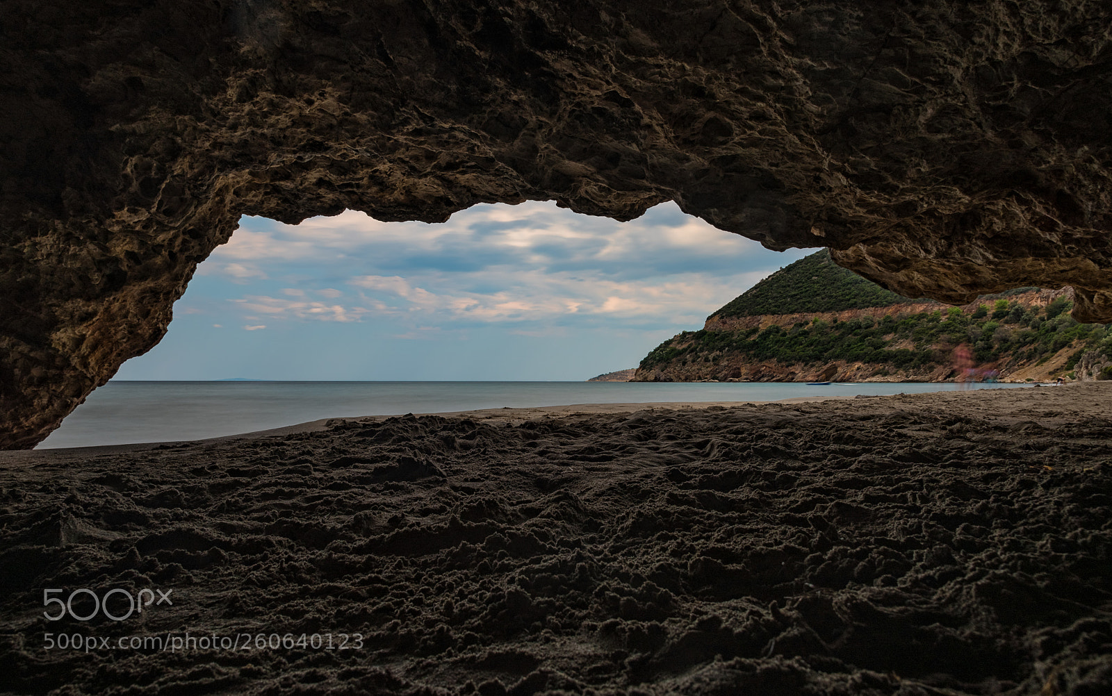 Nikon D750 sample photo. Cave life photography