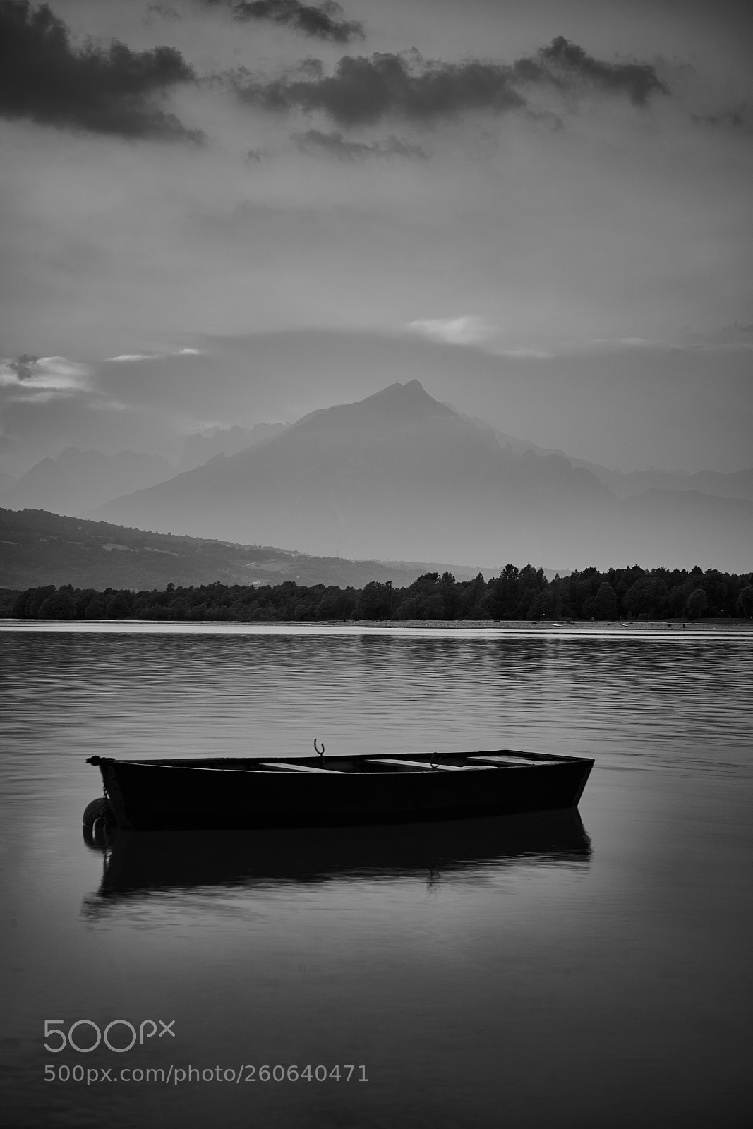 Sony a7 sample photo. Isolated photography