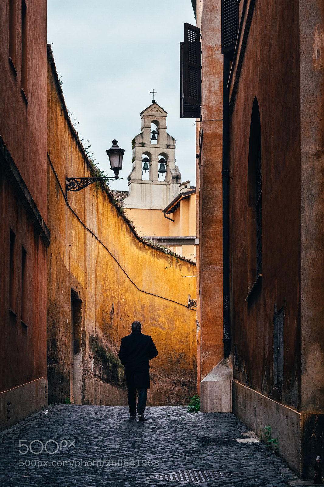 Fujifilm X-T1 sample photo. The back streets photography