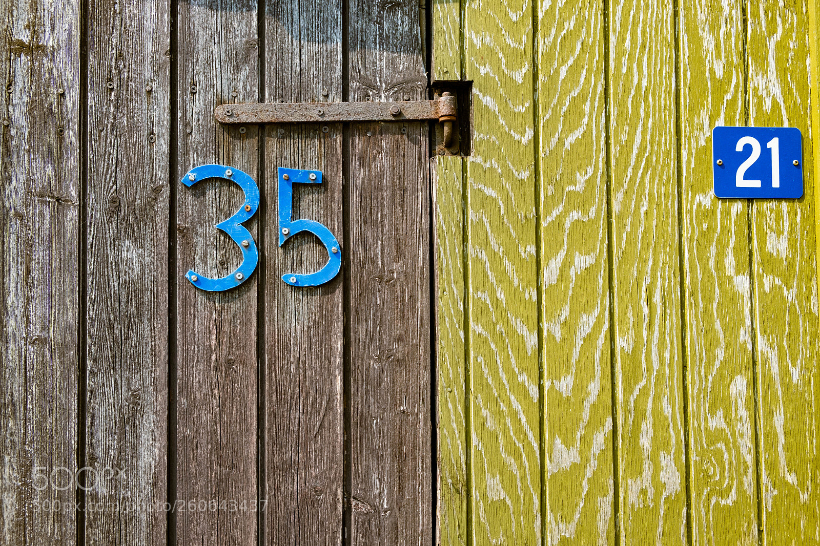 Fujifilm X-T2 sample photo. 35+21=two doors photography