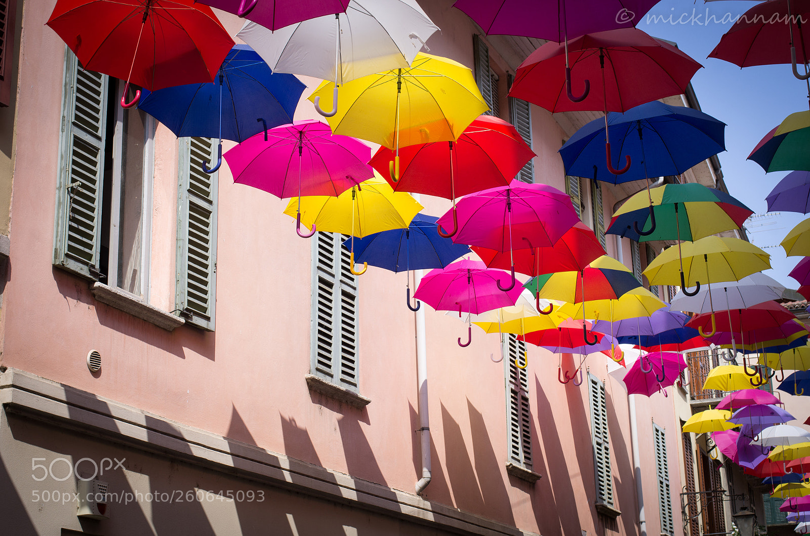 Pentax K-5 sample photo. Colours photography