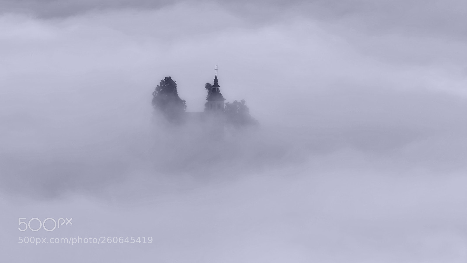 Pentax K-1 sample photo. St. thomas in fog photography