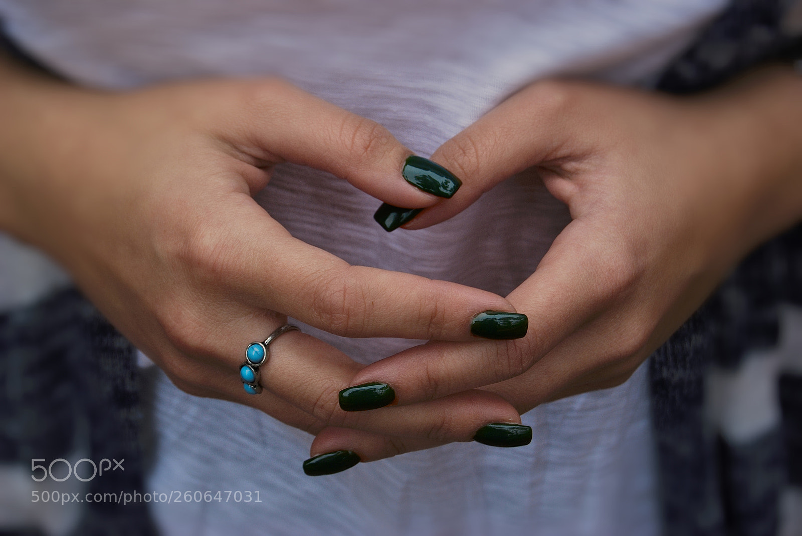 Nikon D60 sample photo. Girl with green nails photography